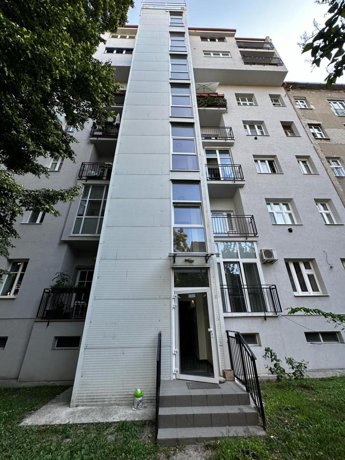 Ferienwohnung Urban Zenhouse No.2 - Breakfast Included Pressburg Exterior foto
