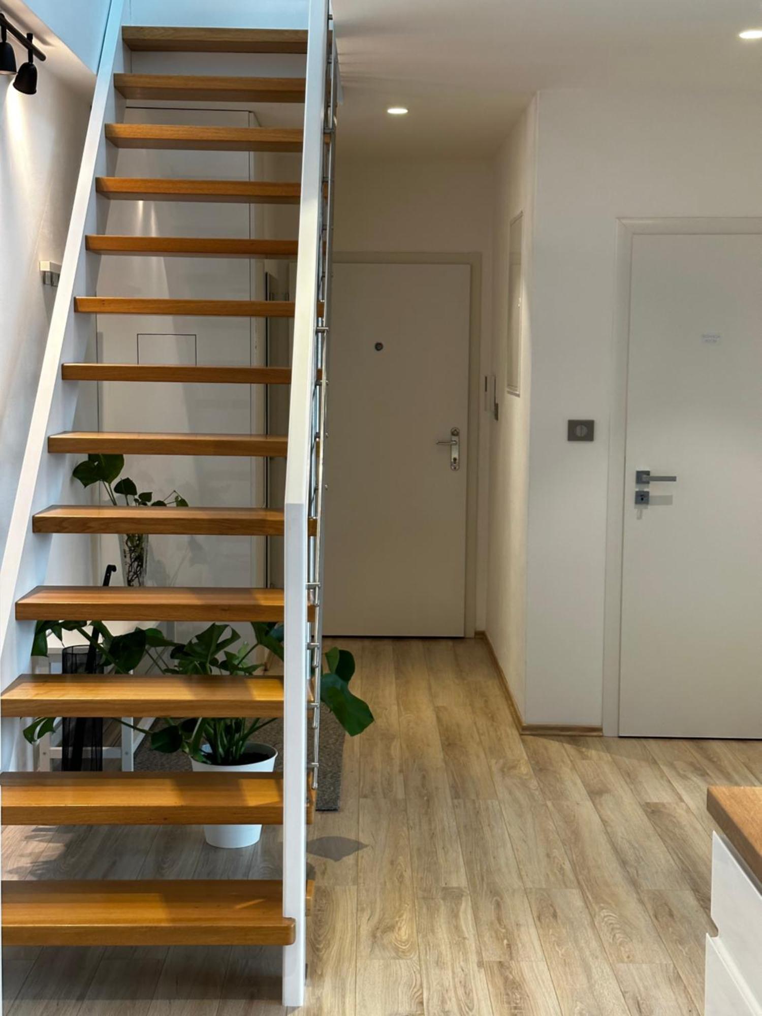 Ferienwohnung Urban Zenhouse No.2 - Breakfast Included Pressburg Exterior foto