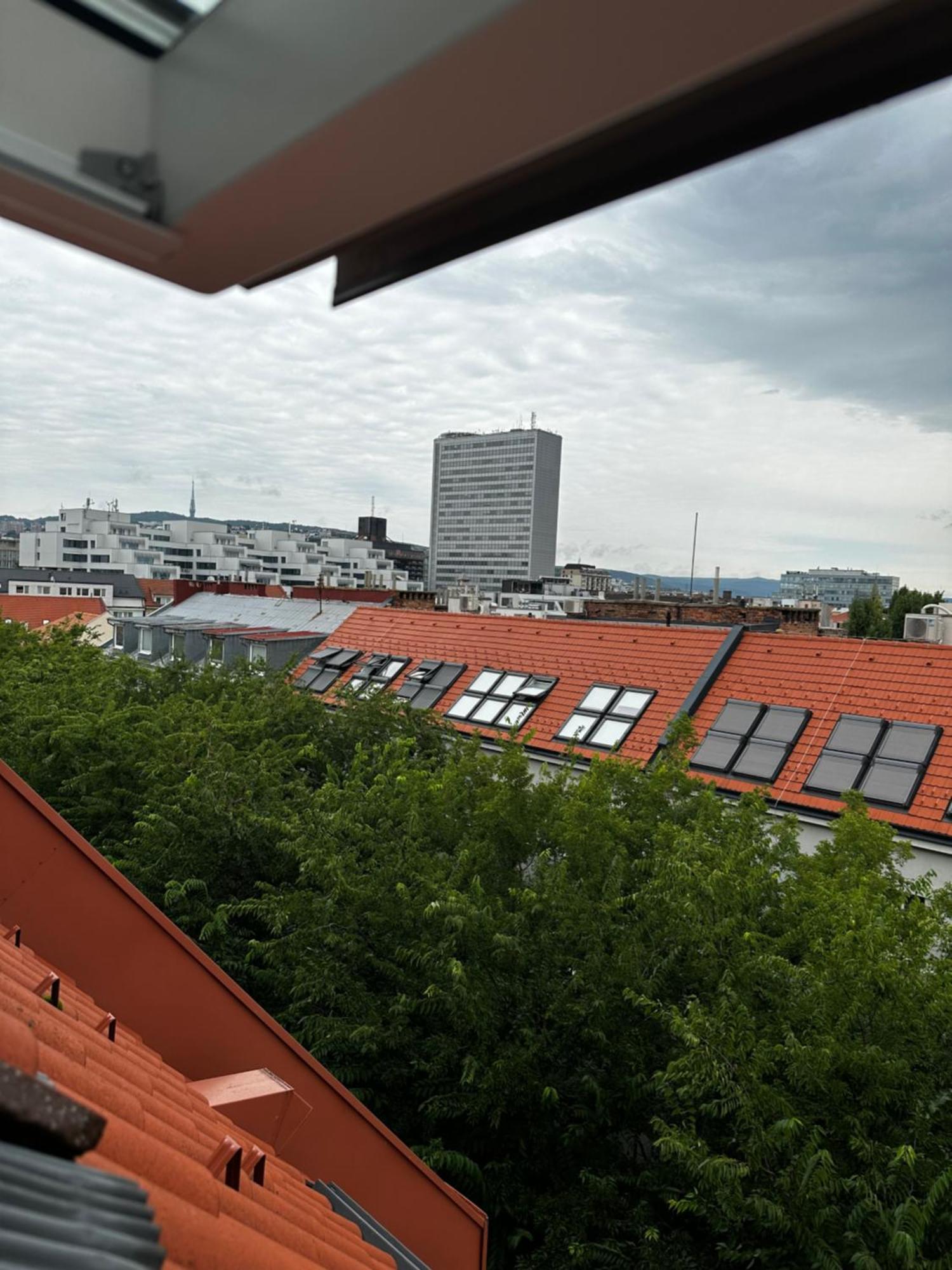 Ferienwohnung Urban Zenhouse No.2 - Breakfast Included Pressburg Exterior foto