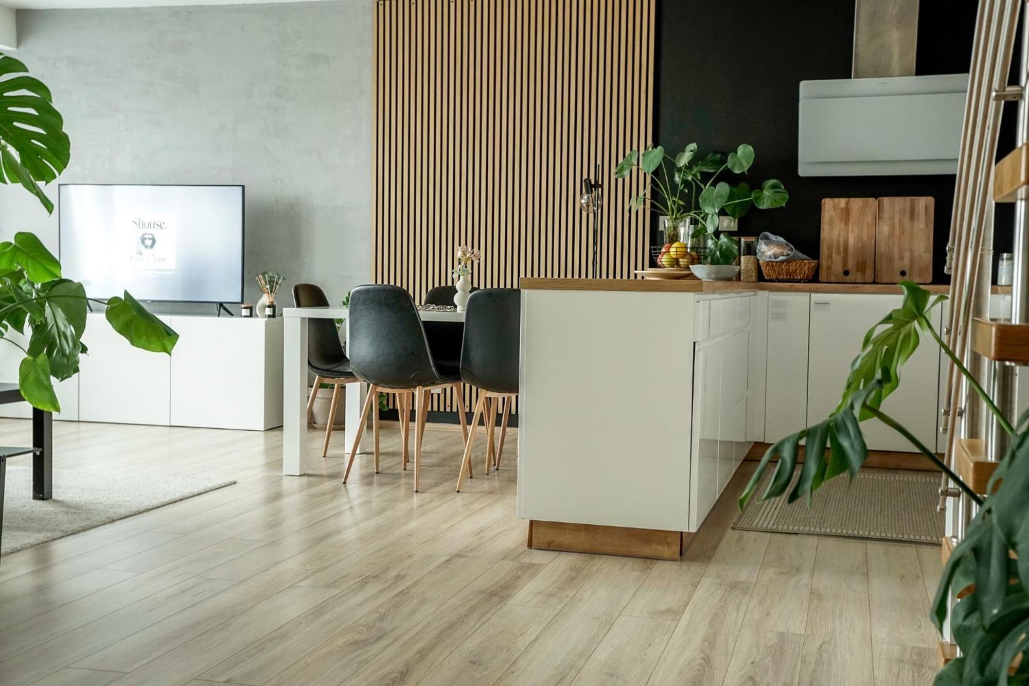 Ferienwohnung Urban Zenhouse No.2 - Breakfast Included Pressburg Exterior foto